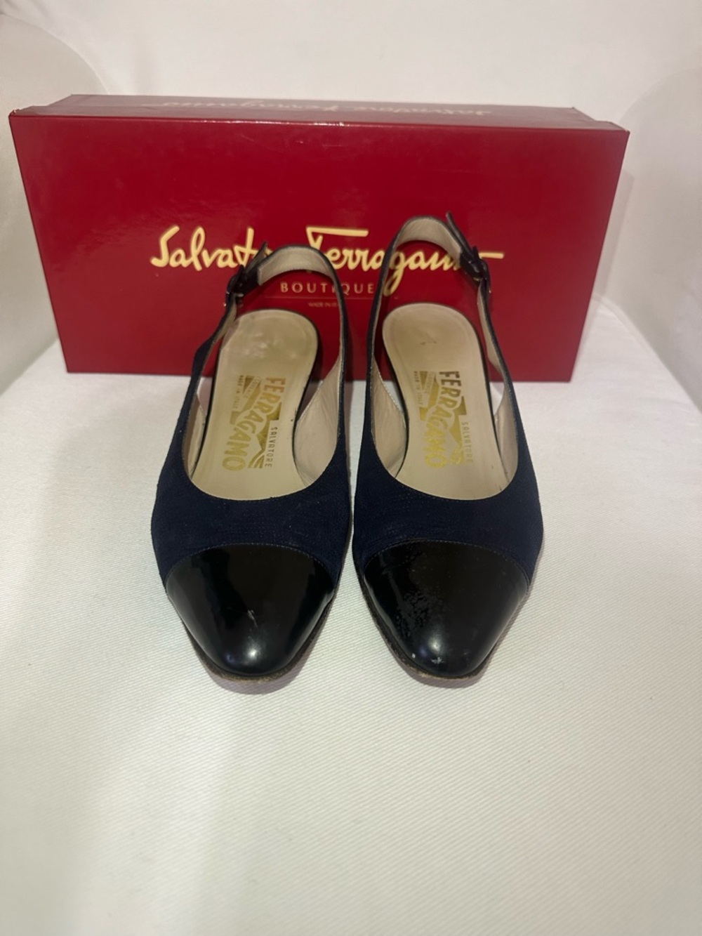 Salvatore Ferragamo Blue Slingback Pumps With Black Patent Cap Toe - Picture 2 of 7